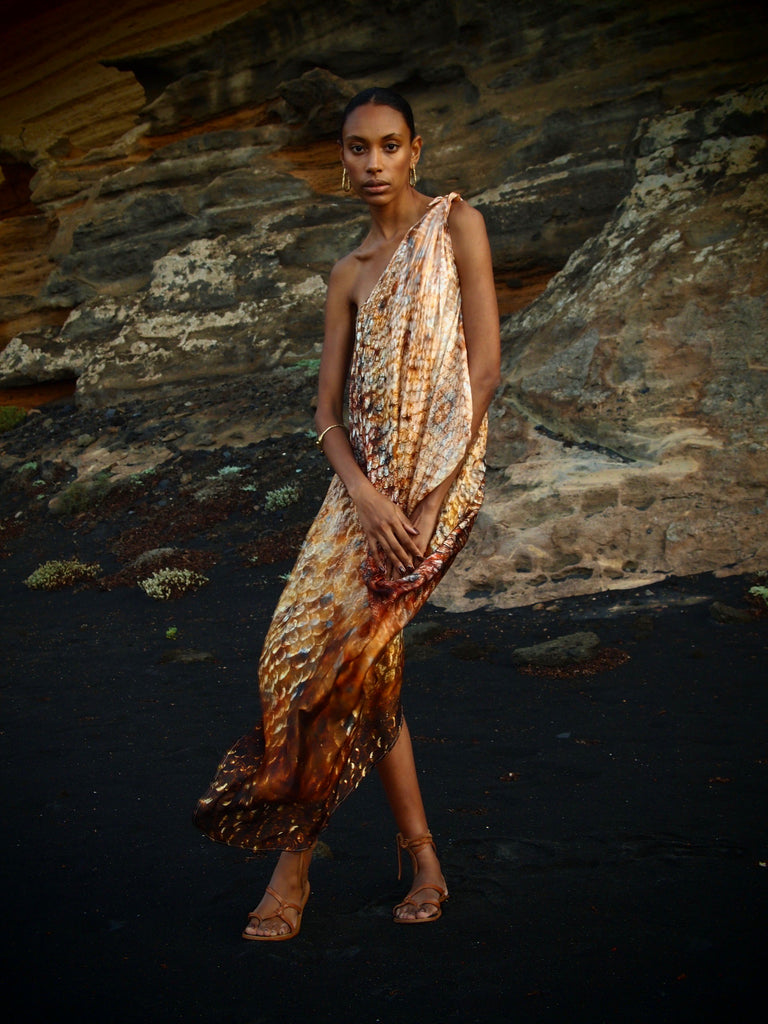 River tie Kaftan in Magma Siren print