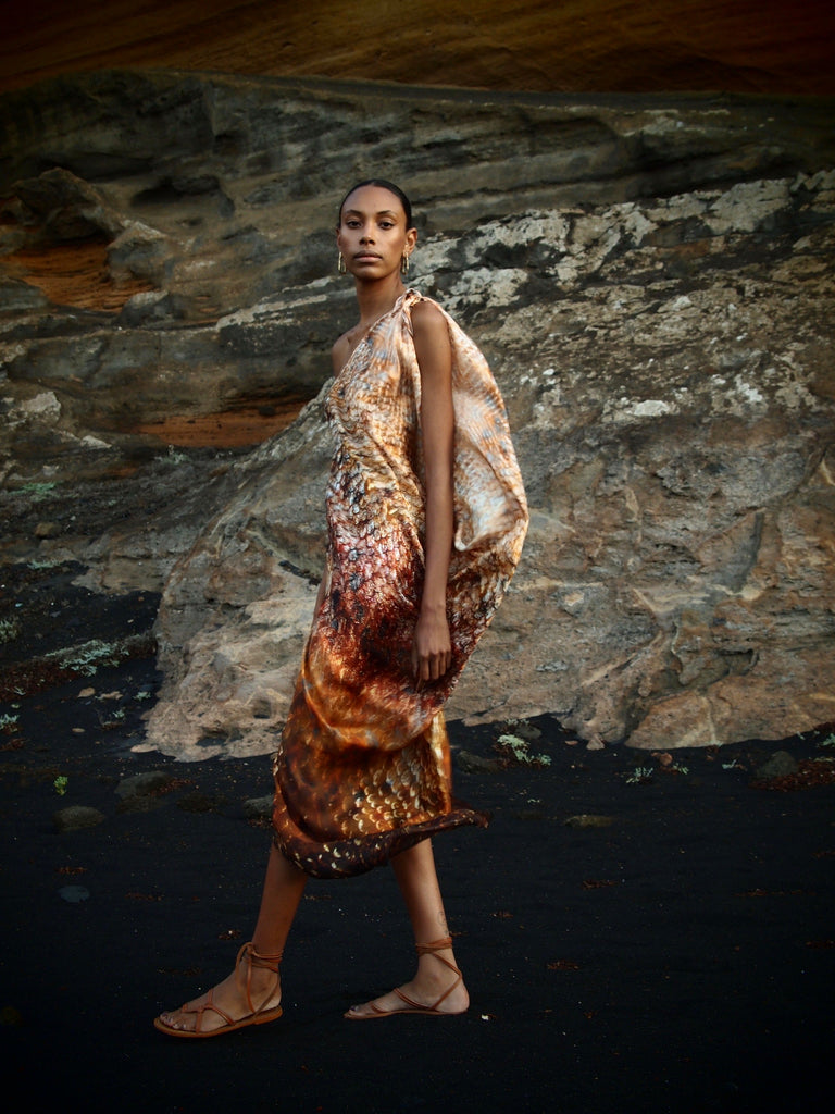 River tie Kaftan in Magma Siren print