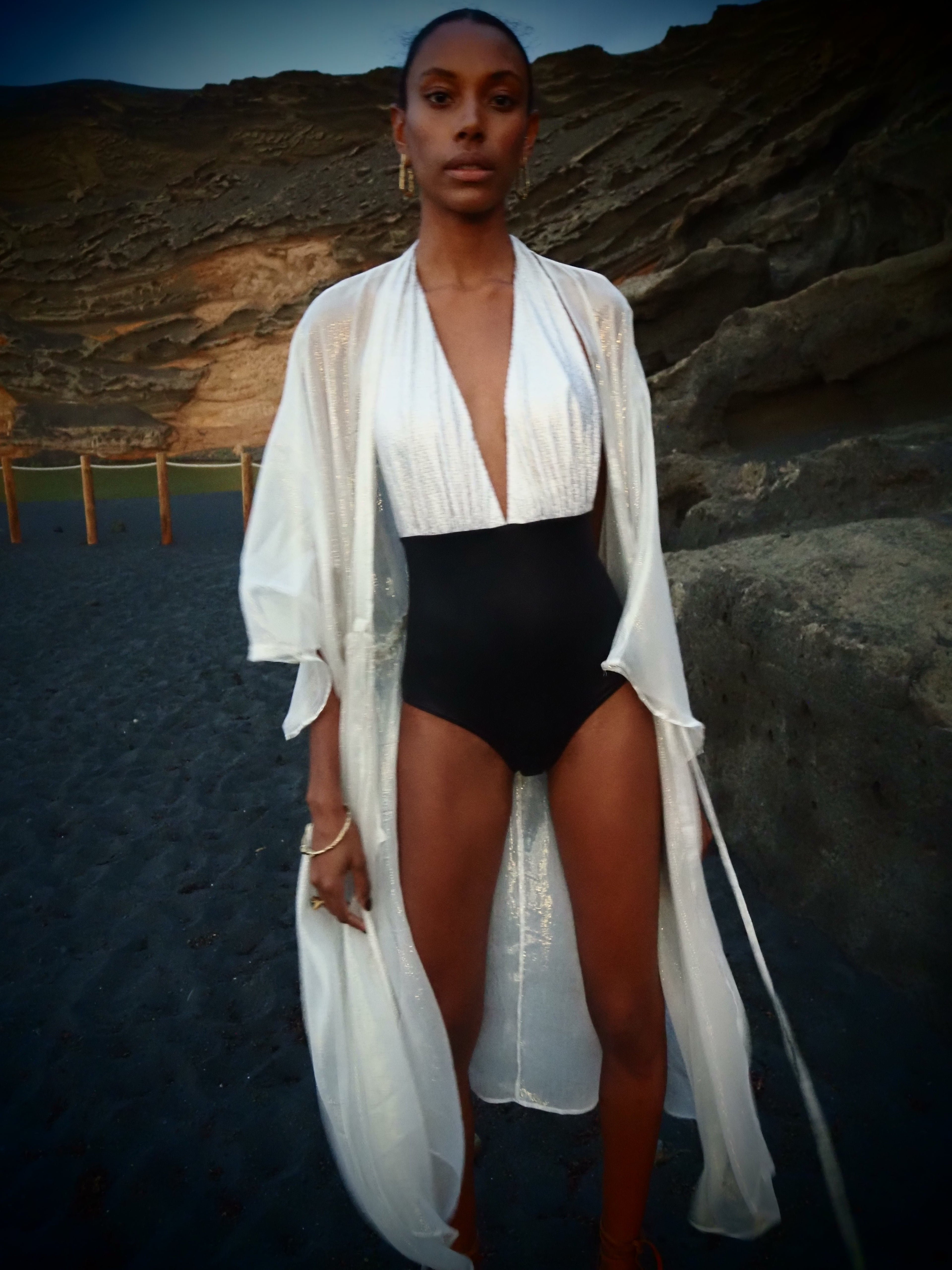 Gold/Oyster Metallic Silk - Vivian Kimono