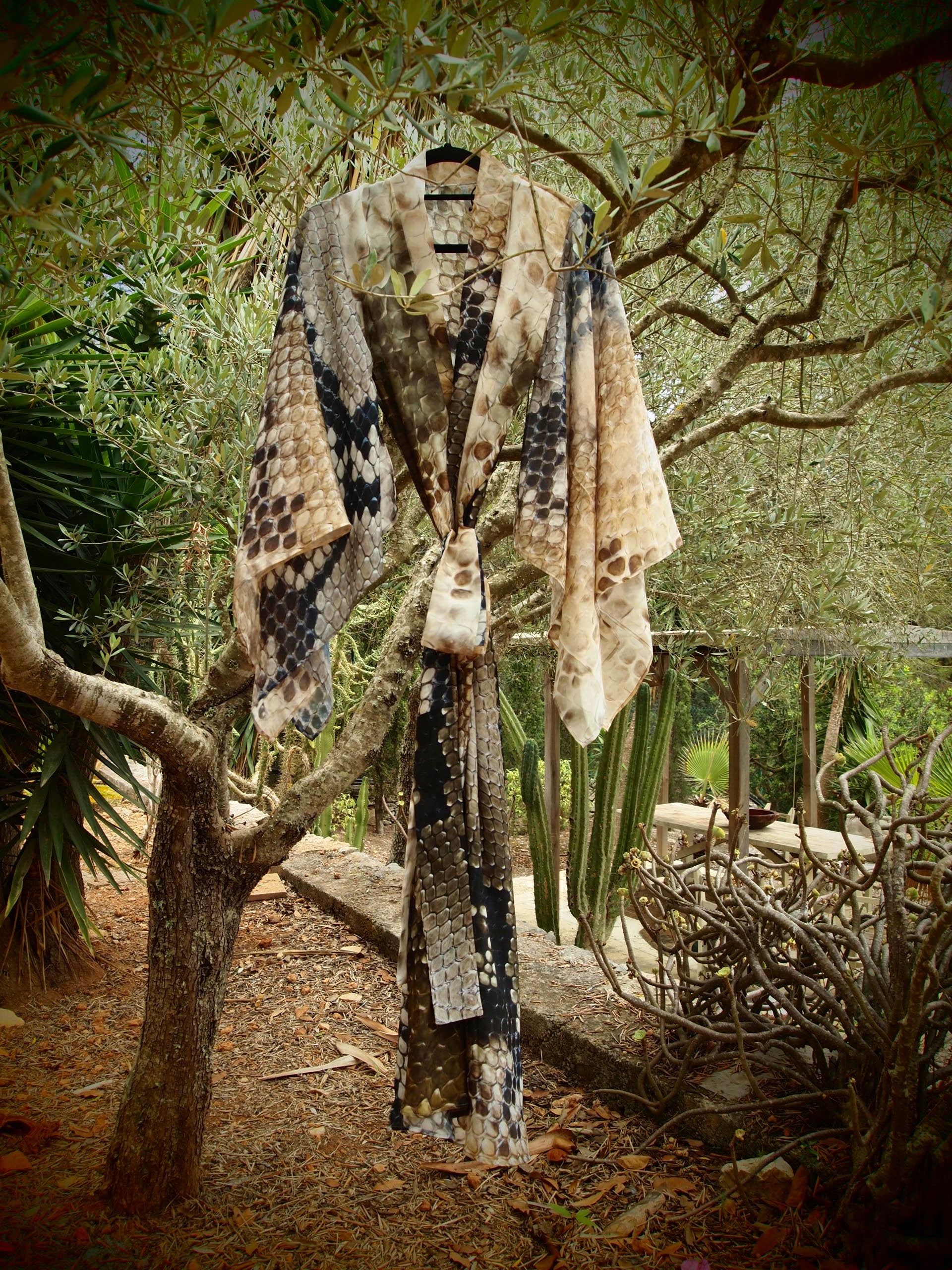 Bedouin Silk Kimono in Cobra print